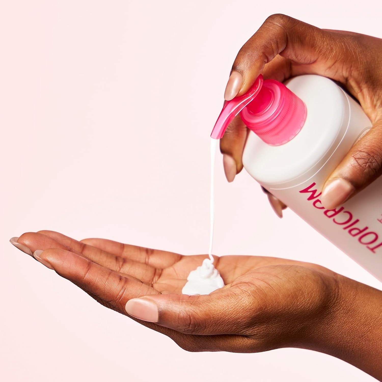 - Ultra Hydratant Lait Corps - Hydrate 48H, Relipide, Protège La Peau - Texture Onctueuse, Odeur Délicate - Crème Hydratante Pour Peaux Sensibles - Fabrication Française - 500 Ml